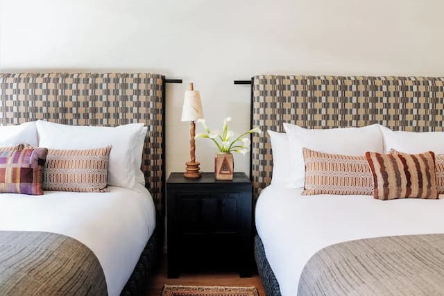 Downtown Los Angeles Proper Hotel, a Member of Design Hotels-华丽客房, 2 张大床, 无障碍-6