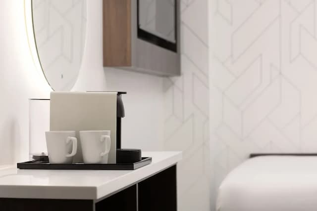 Four Points Flex by Sheraton London Shoreditch East-Room, 1 Double Bed-3