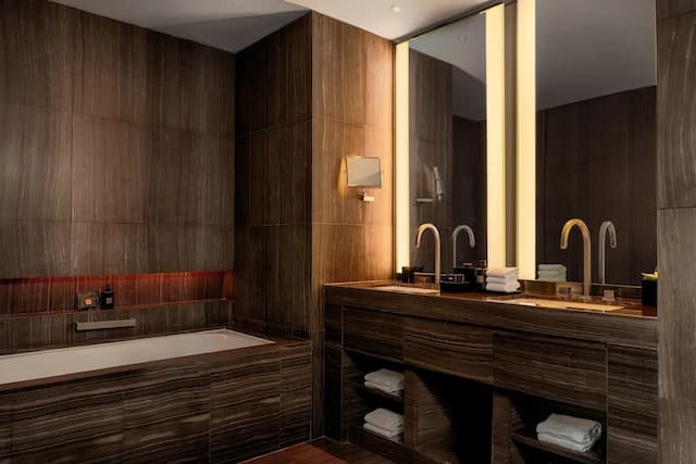 아르마니 호텔 두바이, 브르즈 할리파-Armani Premier Suite-5