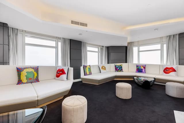 V ホテル ドバイ、キュリオ コレクション バイ ヒルトン-エリート ペントハウス キングベッド 1 台-3