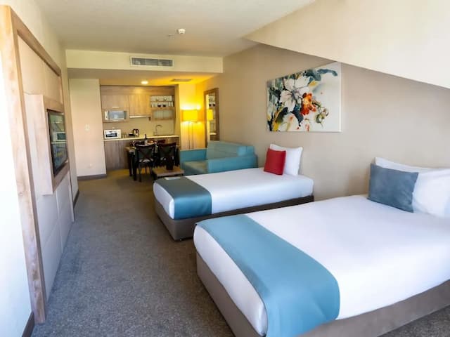 ibis Styles Istanbul Bomonti-Room, Multiple Beds, Connecting Rooms-6