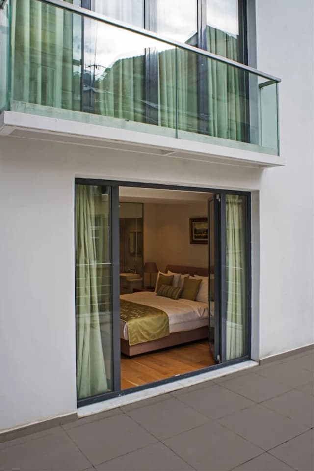 와메 스위트 호텔-디럭스 더블룸-5