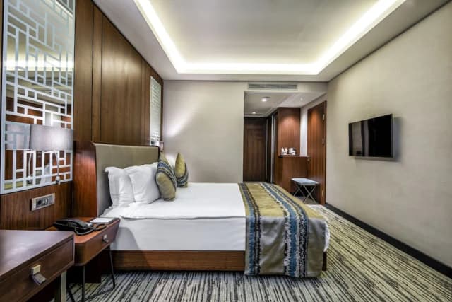 클라리온 호텔 골든 혼-Standard Double Room, Atrium View-2