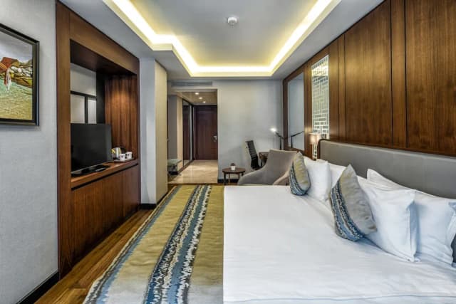 클라리온 호텔 골든 혼-Standard Double Room, Atrium View-4
