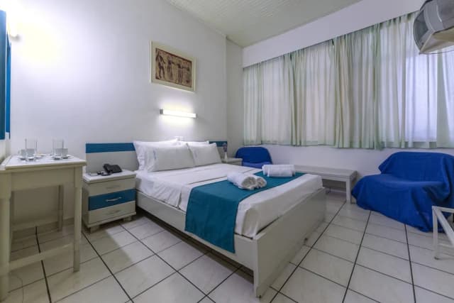 ROY Hotel-Standard Double Room-12