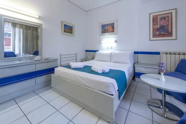 ROY Hotel-Standard Double Room-4