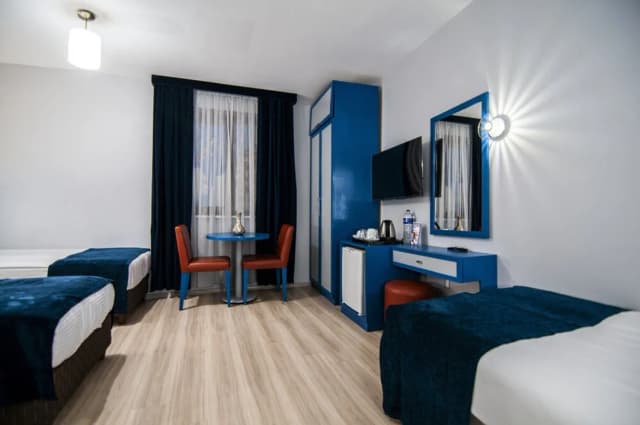 라피스 인 호텔 & 스파-Central Triple Room - Ideal for 3 Guests-3