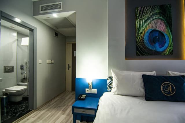 라피스 인 호텔 & 스파-Deluxe Room in Primary City Center Location-6