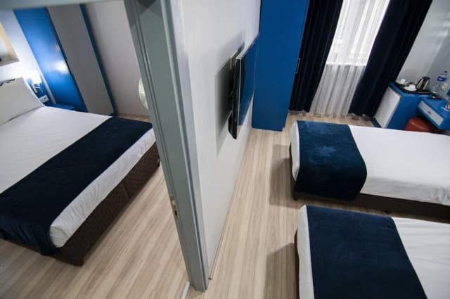 라피스 인 호텔 & 스파-Central Family or Friends Room - up to 4 Guests-3
