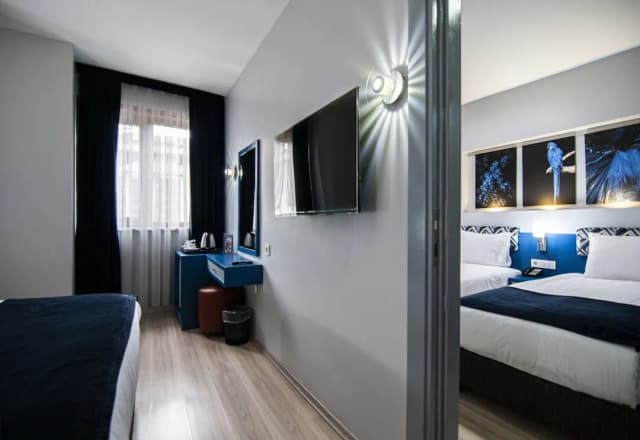 라피스 인 호텔 & 스파-Central Family or Friends Room - up to 4 Guests-6
