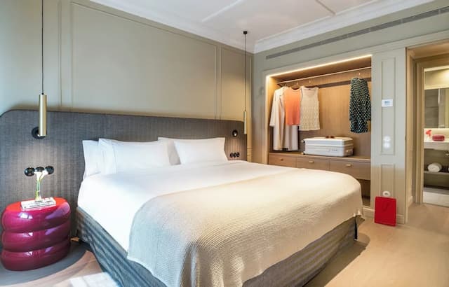 El Avenida Palace Hotel-Junior Suite-2