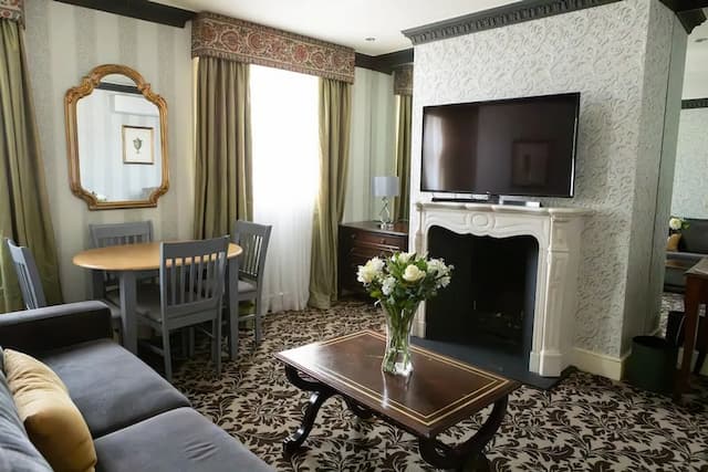 더 레오나드 호텔-Deluxe One Bedroom Suite with Kitchenette-2