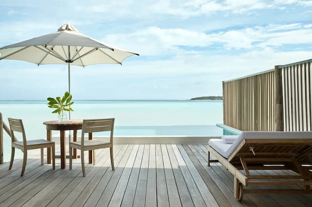 COMO Cocoa Island-Villa, 1 Bedroom, Private Pool, Overwater-5