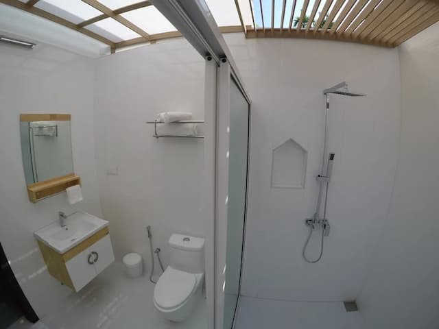 Thoddoo Inn-Standard Double Room, 1 Double Bed, Garden Area-5