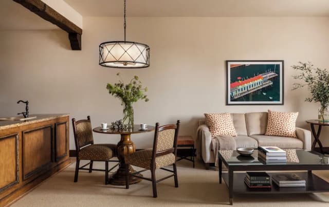 Hotel Granduca Houston-One Bedroom Suite with Two Full Beds-1