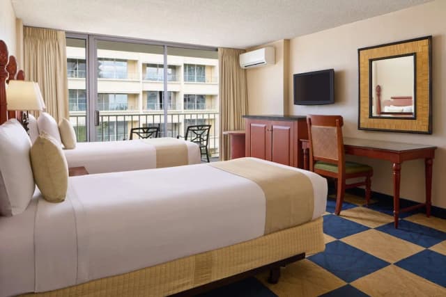 Ewa Hotel Waikiki-Suite, 2 Bedrooms, Kitchenette-5