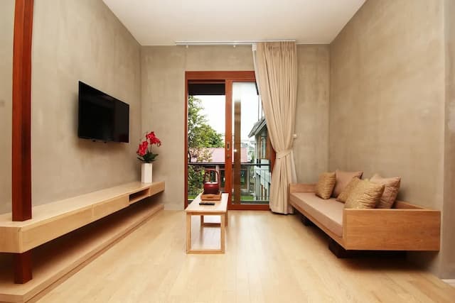 Chu Hotel-Premier Suite, 1 Double Bed, Balcony, Garden View-9