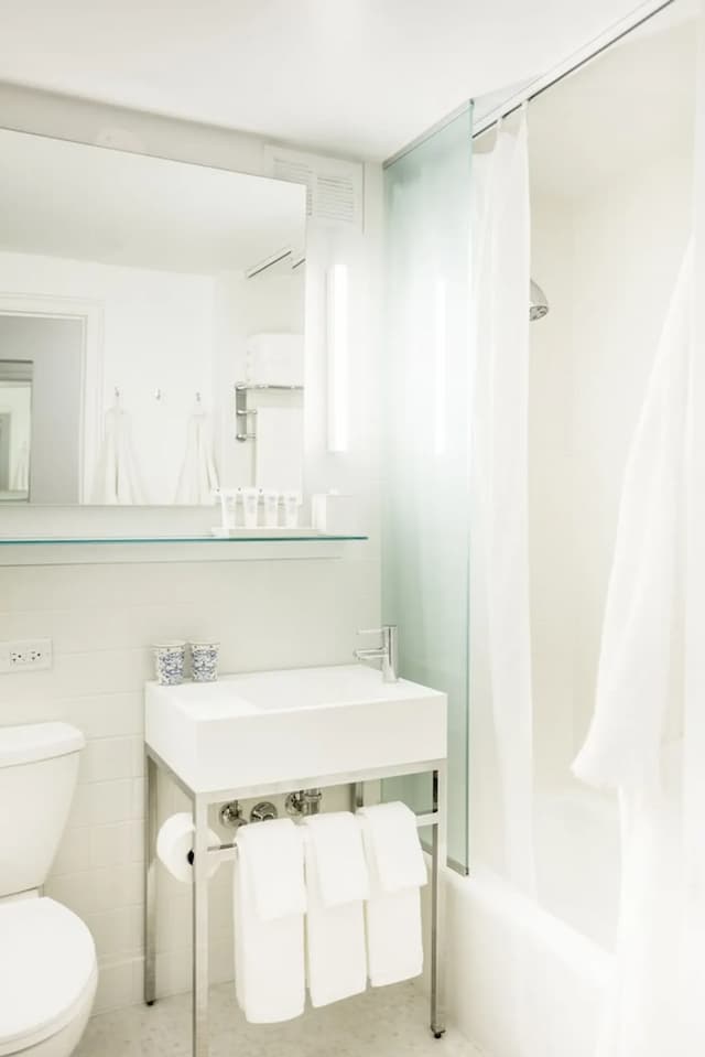 The Chicago Hotel Collection Ambassador Gold Coast-标准房, 2 张双人床-3