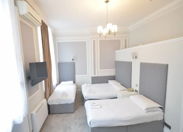 Amber Residence Hotel-Family Studio, Ensuite-3