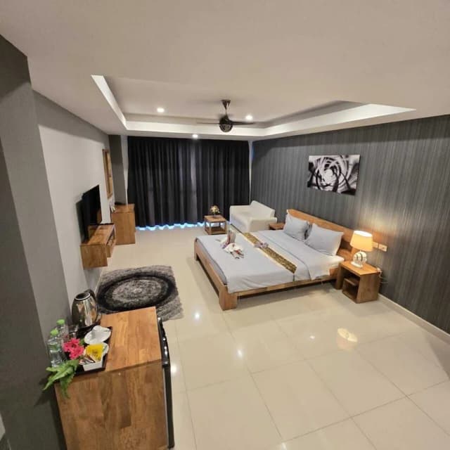 Cozy Resort, A Boutique Hotel-Premium Room, 1 King Bed, Pool View-7