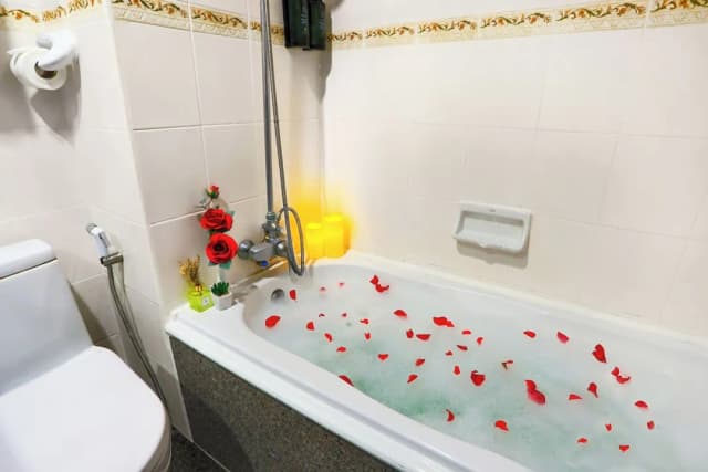 Diamond City Hotel-Superior room with Free Snack Bar 24Hrs-12