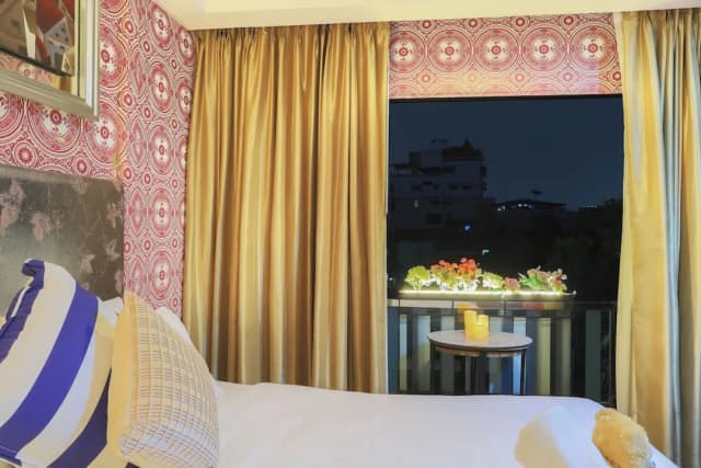 Diamond City Hotel-Superior room with Free Snack Bar 24Hrs-3