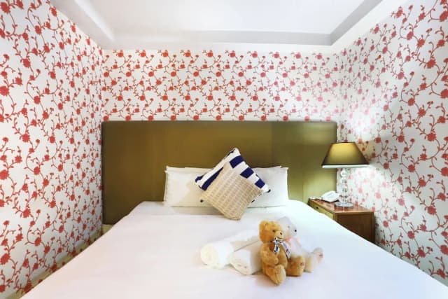 Diamond City Hotel-Standard room with Free Snack Bar 24Hrs-1