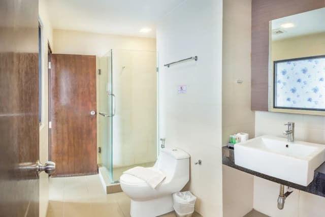 스칸디아 비치 호텔-디럭스 스위트, 수영장 전망-12