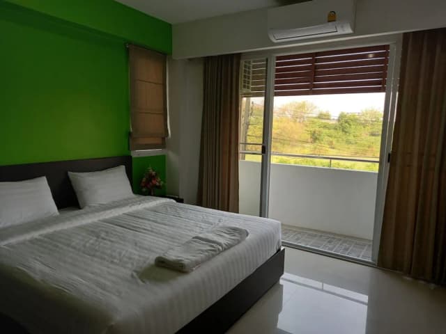 Ruan Plaisoi Apartment-Superior Double Room-11