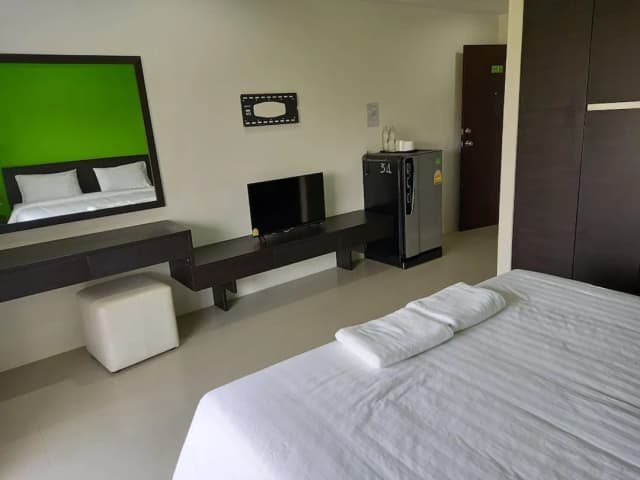 Ruan Plaisoi Apartment-Superior Double Room-23
