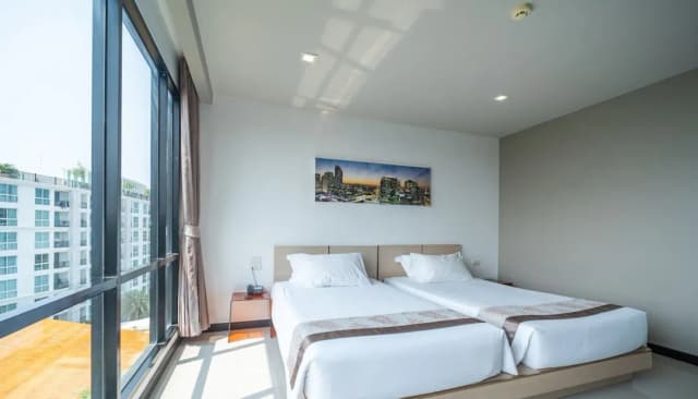 Beston Pattaya-Superior Twin Room-7