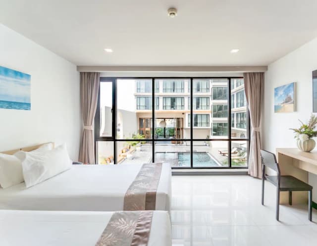 Beston Pattaya-Superior Twin Room With Pool View-5