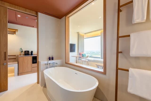 Centara Ayutthaya-Junior Suite, 1 King Bed-8