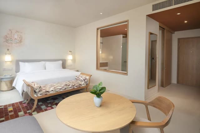 Centara Ayutthaya-Junior Suite, 1 King Bed-3