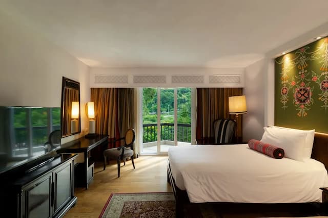 시암 베이쇼어 리조트 파타야-Executive Deluxe King-5