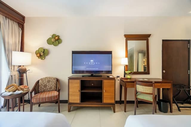 시암 베이쇼어 리조트 파타야-Tropical Deluxe Pool Access Twin-9