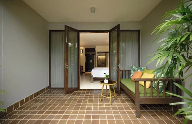 시암 베이쇼어 리조트 파타야-Tropical Deluxe Pool Access Twin-8