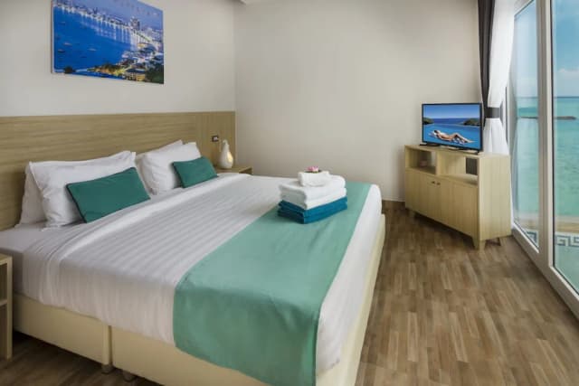 Tropicana Pool Villa-Villa T10,11,14 Private Pool 3 Bedrooms-1