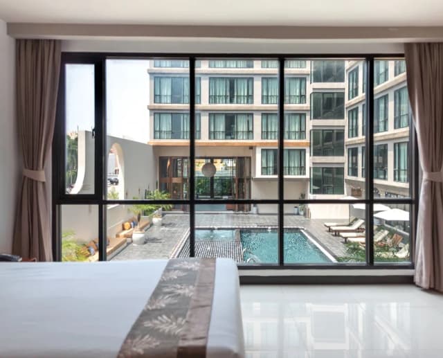 Beston Pattaya-Superior King Room With Pool View-3