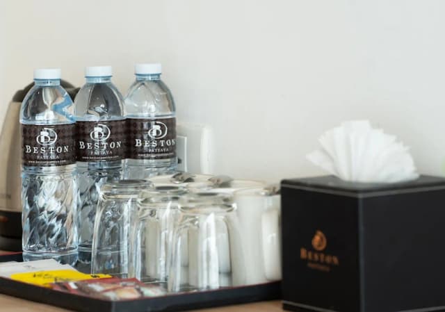 Beston Pattaya-Deluxe Triple room-8