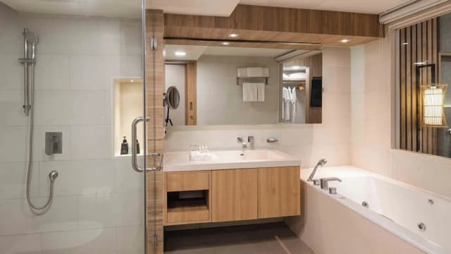 Phuket Graceland Resort And Spa-Family Room-5