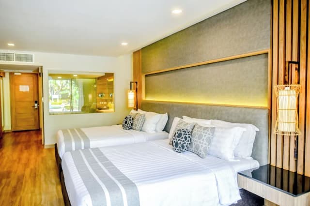 Phuket Graceland Resort And Spa-Family Room-6