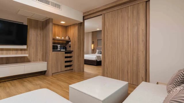 Phuket Graceland Resort And Spa-Family Room-4