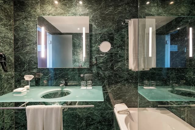 Leonardo Royal Hotel Barcelona Forum-华丽客房-5