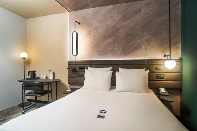 Novotel Praha Wenceslas Square-Executive Room, 1 Double Bed (Top Floor)-4