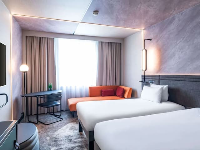 Novotel Praha Wenceslas Square-Executive Room, 2 Twin Beds (Top Floor)-1