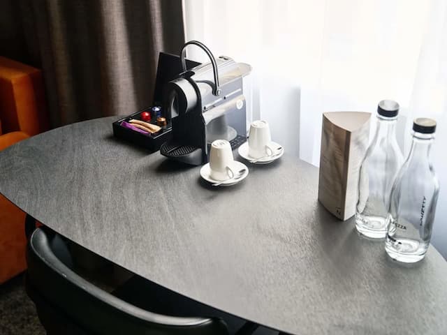 Novotel Praha Wenceslas Square-Executive Room, 2 Twin Beds (Top Floor)-6