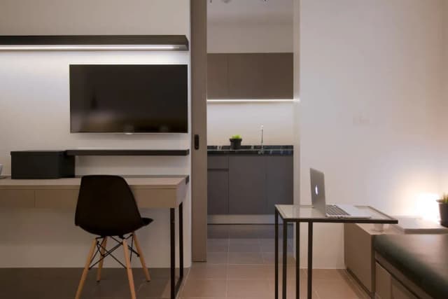 Theatre Residence-Nitarn Room King-5