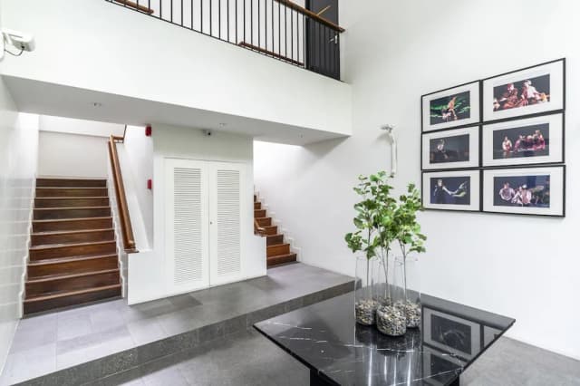Theatre Residence-Lilit Riverfront Suite B-2
