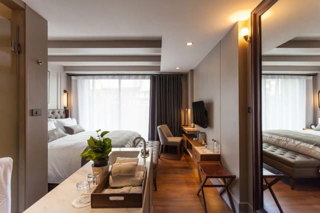 Marine Beach Hotel Pattaya-Superior Double Room-1